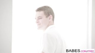 Elegant Anal Blonde Teenager Blanche Bradburry Gets A Massage And An Ass Fuck