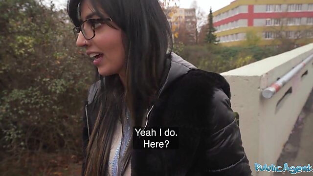 Horny Pakistani Slut Gets Pounded By Stranger In Public Restroom Horny Pakistani Slut Gets Pounded By Stranger In Public Restroom