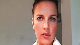 Anteprima Del Video: Nurse Bruna Sega Un Cazzo Per Farlo Sborrare Anteprima Del Video: Nurse Bruna Sega Un Cazzo Per Farlo Sborrare