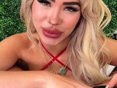 Hottie Luna Luxe Is Eager And Swallows A Huge Long Dick