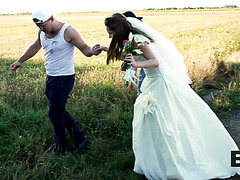 Slim Bride Una Fairy Fucked In The Car After Running Away Slim Bride Una Fairy Fucked In The Car After Running Away