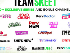 Sugar Daddy Gave Teen Beautiful Lingerie Which He Then Took Off From Her Sugar Daddy Gave Teen Beautiful Lingerie Which He Then Took Off From Her