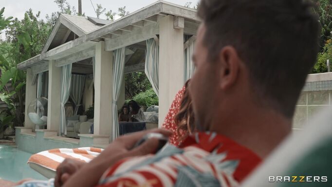 Erotic Babes Raid Van Wylde's Juicy Boner Erotic Babes Raid Van Wylde's Juicy Boner