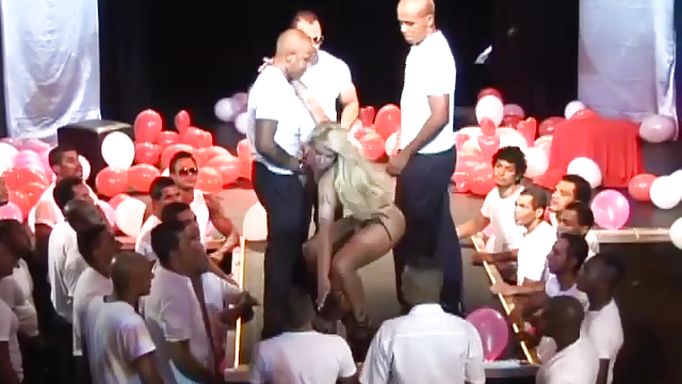 Busty Milf In Anal Dp Busty Milf In Anal Dp