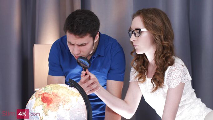 Slim4k Nerdy Babe Emma Fantazy Banged In The Office