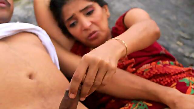 Indian Babe And Her Horny Man Tape Themselves In Their First Sex Tape Indian Babe And Her Horny Man Tape Themselves In Their First Sex Tape