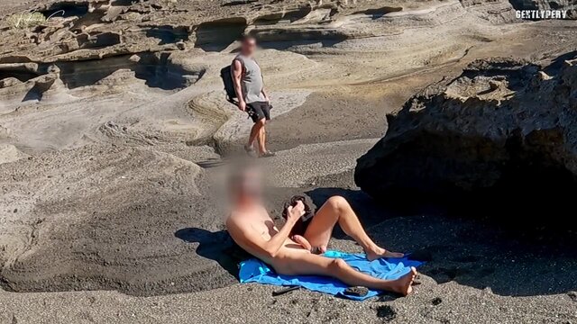 Beach Dickinson And His Enormous Dick Make An Impression On Two Naked Girls