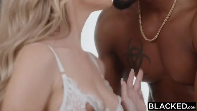 Blacked Threesome With Blake Blossom, Sky Wonderland, And Scarlet Skies Blacked Threesome With Blake Blossom, Sky Wonderland, And Scarlet Skies