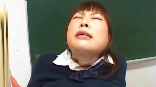 Runna Sakai Is A Sexy Teen Schoolgirl Who Loves To Have Hard, Rough Sex Anywhere