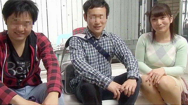 Revealing The Mature Step Mom’s Sizzling Affairs With Her Step Son’s Friends!