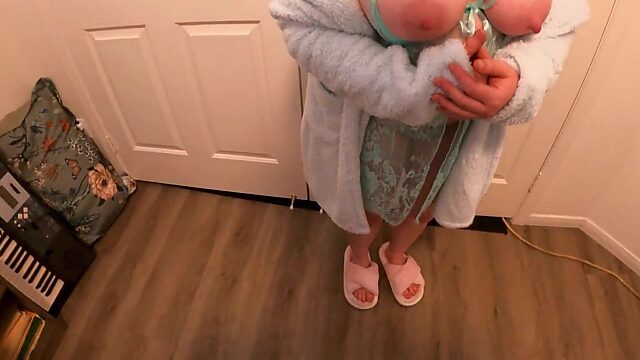 Stepson Blasts A Load Inside Stepmom’s Pussy And Knocks Her Up Stepson Blasts A Load Inside Stepmom’s Pussy And Knocks Her Up