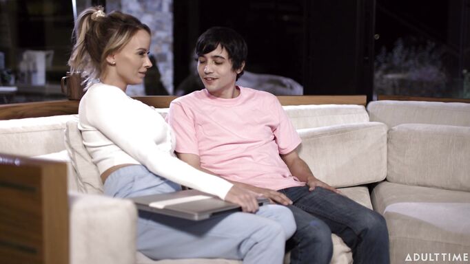 Stepson Confesses His Longing For Stepmom Stepson Confesses His Longing For Stepmom