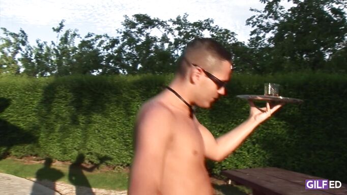 The Confident Man Impresses His Sexy Neighbor The Confident Man Impresses His Sexy Neighbor