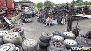 Ginebra Bellucci Sneaky Public Anal Ginebra Bellucci Sneaky Public Anal