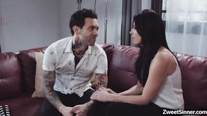 Hot Momma India Summer Begs For A Giant Dick Hot Momma India Summer Begs For A Giant Dick