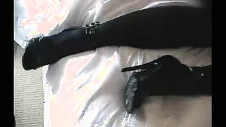 Man Breaks Into A Sleeping Room And Ties A MILF Down Man Breaks Into A Sleeping Room And Ties A MILF Down