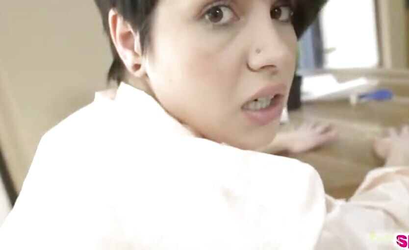 BrattySis Family Porn With Stuck Up Sister