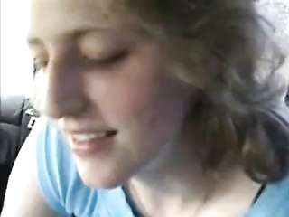 Schüchterne Blonde Trampen Grrrrl Am Parkplatz Verführt Schüchterne Blonde Trampen Grrrrl Am Parkplatz Verführt