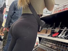 BLONDE SMACKABLE ASS BLONDE SMACKABLE ASS