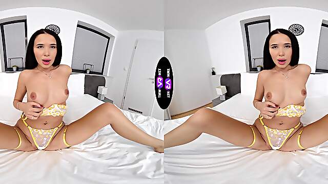 Brunette Alyssa’s Succulent Peach In Seductive Lingerie, Teasing And Pleasuring Herself On The Bed Brunette Alyssa’s Succulent Peach In Seductive Lingerie, Teasing And Pleasuring Herself On The Bed