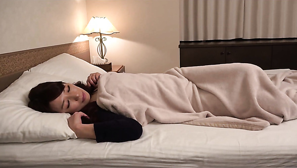 Stepson Snuck Up On His Japanese Stepmom And She Let Him Creampie Her Stepson Snuck Up On His Japanese Stepmom And She Let Him Creampie Her