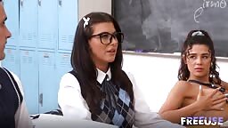 Lexi Lore, Lily Lane, Kylie Rocket, Gal Ritchie Freeuse School: Hands On Learning With The New Student 15 12 2025