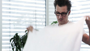 Nerdy Masseur Has Not Expected Busty Lana Vegas To Ride His Dick