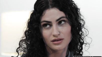 Escort Fucks Her Stepdad’s BFF After Being Confronted Lydia Black Escort Fucks Her Stepdad’s BFF After Being Confronted Lydia Black