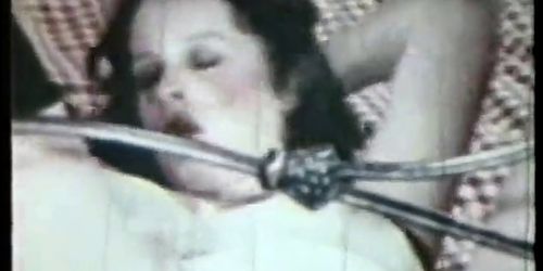 European Peepshow Loops 201 1970s Scene 3 (Isis Taylor)