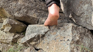 Bored Young Lady Put Out Her Fellow And Put It Inside Her Pussy Bored Young Lady Put Out Her Fellow And Put It Inside Her Pussy