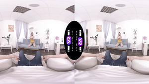 Blonde Couch(4K) Blond