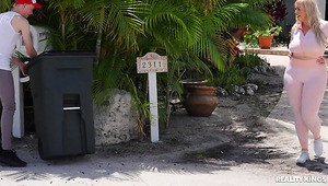 My Stepmom Wants Me To Fuck Her My Stepmom Wants Me To Fuck Her