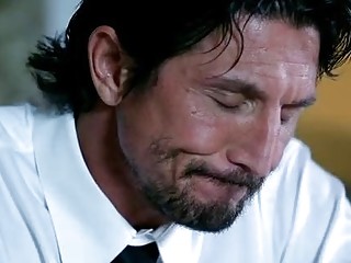 Older Dude Passionately Slamming A Pretty Teen Older Dude Passionately Slamming A Pretty Teen