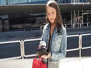 Cute Girl Fuck In Car