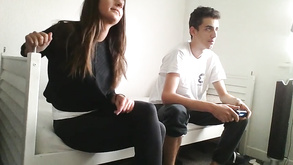 Love On Bed Of Amateur Teen Couple