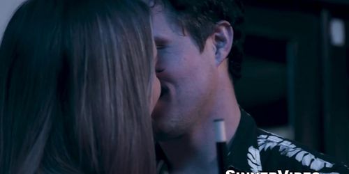 Hunk Pleasures Anna Claire Clouds Cunt Using His Tongue And Big Shaft