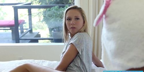 Teeny Hollie Mack Fucks Her Magical Taking Bunny With Massive Cock Teeny Hollie Mack Fucks Her Magical Taking Bunny With Massive Cock