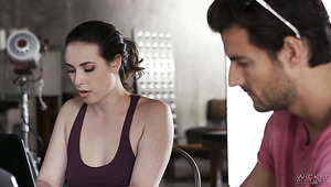 Kinky American GF Casey Calvert Turns Stud On With Passionate Kiss Kinky American GF Casey Calvert Turns Stud On With Passionate Kiss