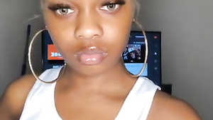 Young Bubble Butt Ebony Chick Teasing On Webcam Young Bubble Butt Ebony Chick Teasing On Webcam