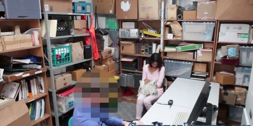 Shoplifting Teen Gets Face And Mouth Spermed Shoplifting Teen Gets Face And Mouth Spermed