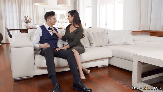 Asian Chick Is Crazy To Ride The Hard Cock