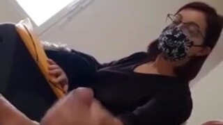 Tia Batendo Punheta Para Sobrinho Na Sala De Casa